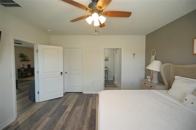 Building Photo - 11124 Leland Groves Dr