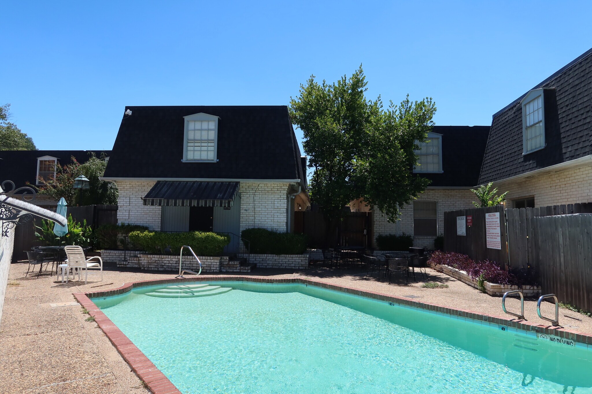 Building Photo - 3730 Fairfield Ave