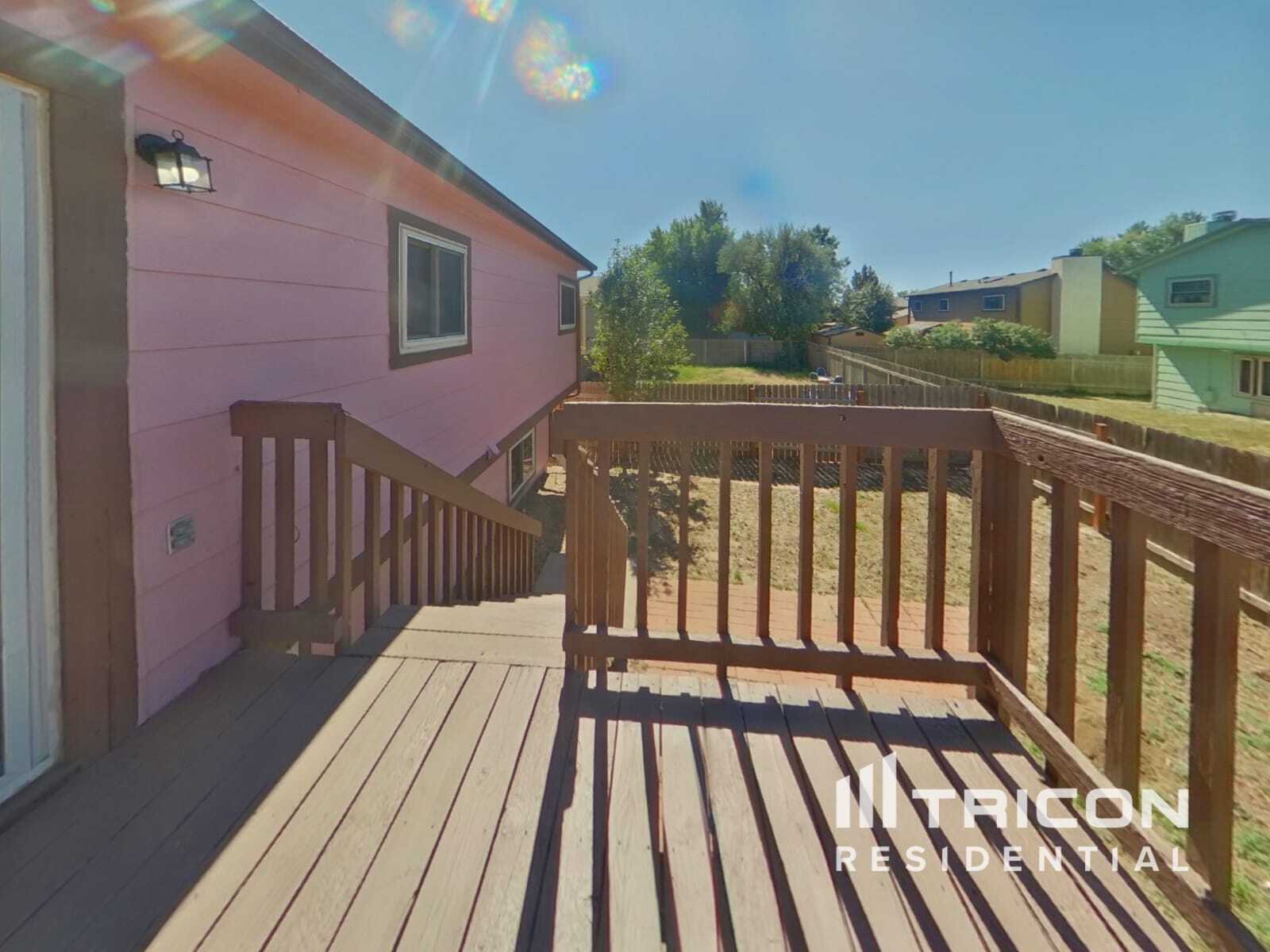 Building Photo - 3340 Bridgewater Dr