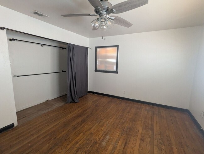 Building Photo - 1603 43rd St