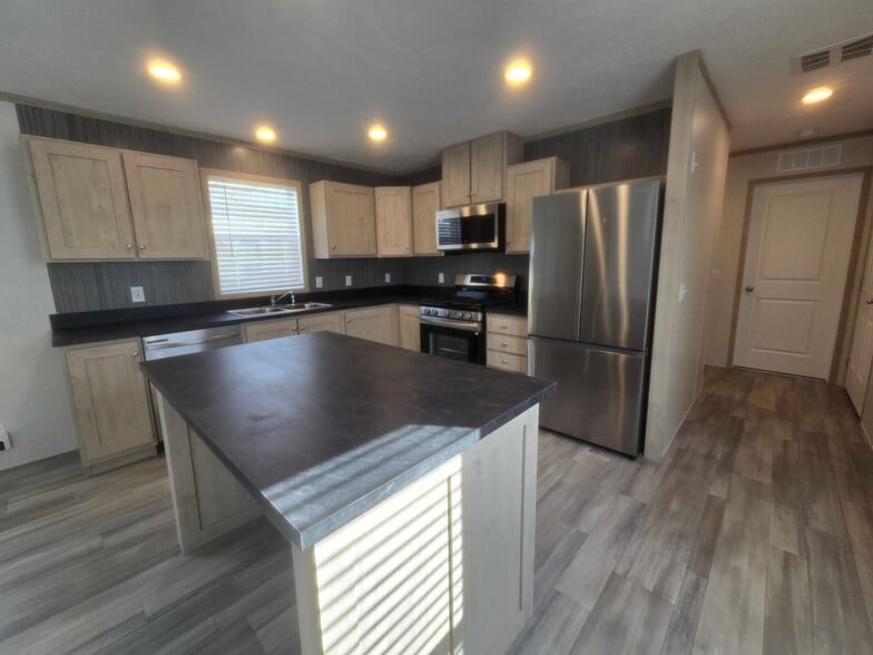 Building Photo - 3510 N 9th St