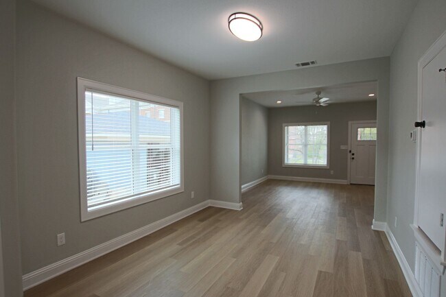 Building Photo - Coming Soon! 3 Bed 2 Bath Town Home in Tyler, Tx!