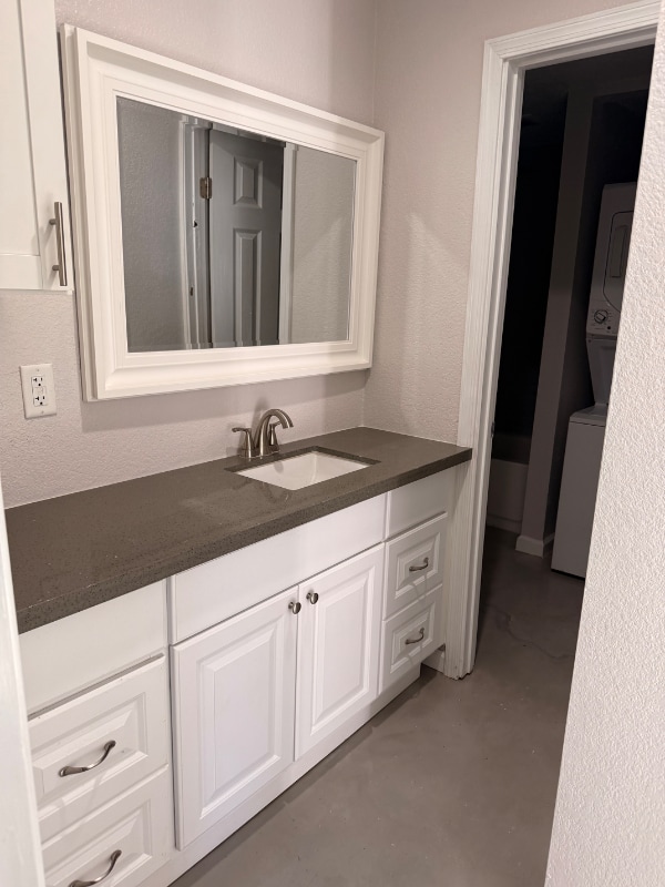 Building Photo - 340 W Highland Ave