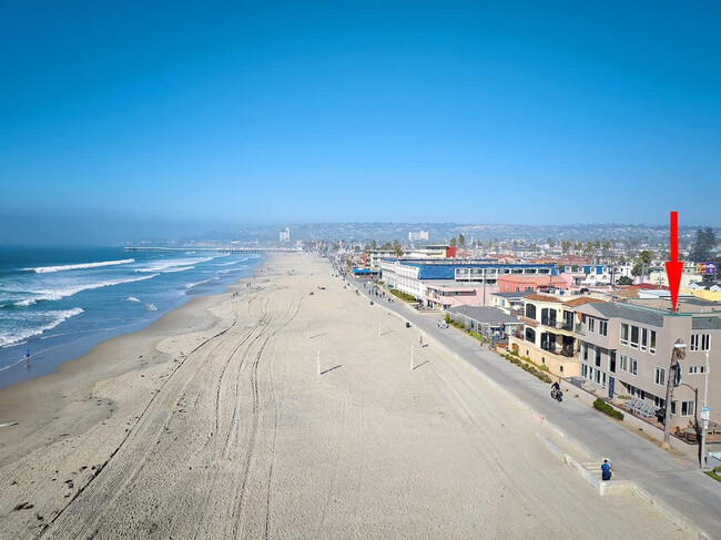 Building Photo - 3979 Ocean Front Walk