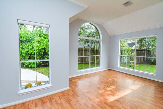Building Photo - 1638 Almond Brook Ln