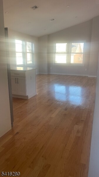 Building Photo - 10 Shaw Ave