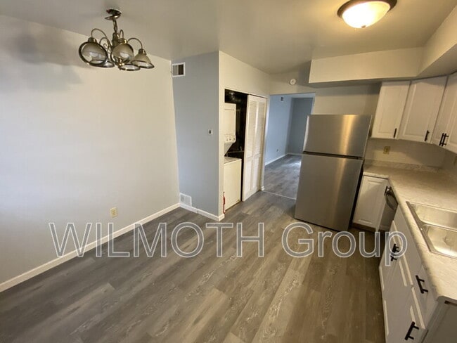 Building Photo - 1329 Millerwood Dr