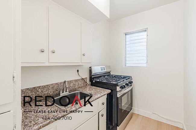 Building Photo - 1540 S Wilton Pl
