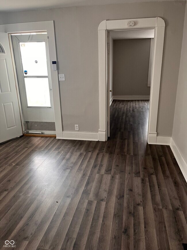 Building Photo - 1944 Shelby St