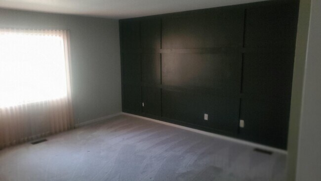 Building Photo - 6257 Gatewood