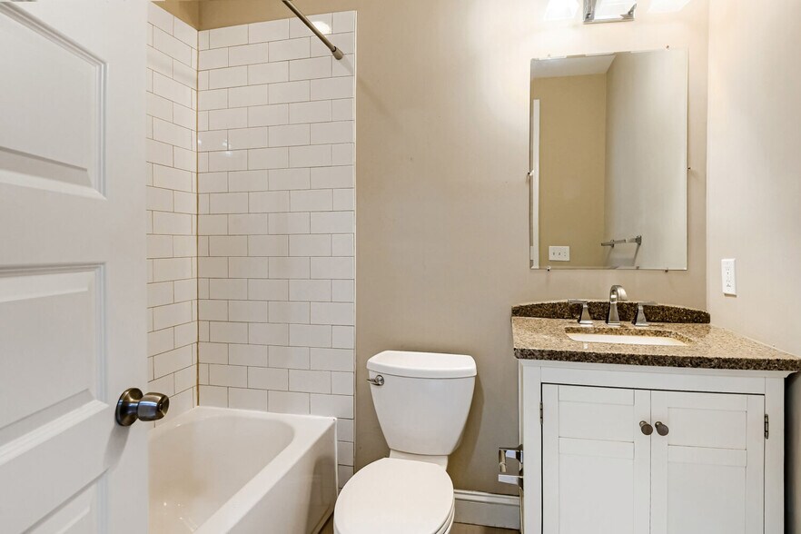 2nd Level Hall Bath - 331 S East Ave