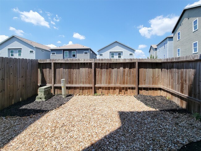 Building Photo - 4908 Paradigm Ln