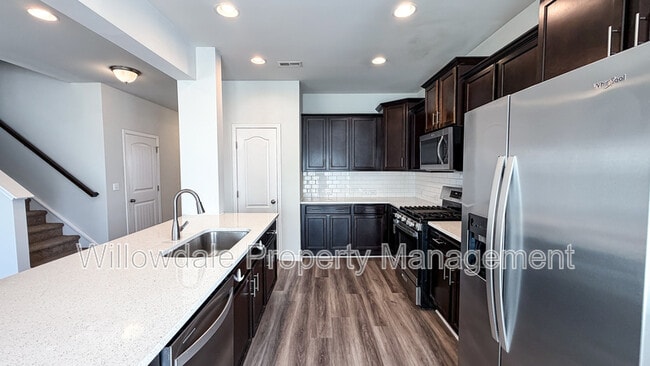 Building Photo - 993 Deaton Dr