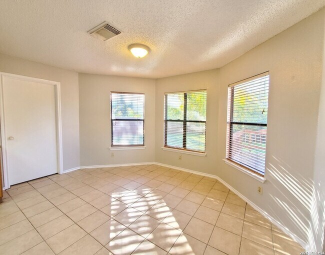 Building Photo - 8031 Cherry Glade