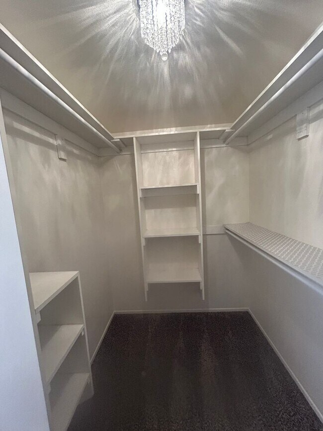 Building Photo - Remodeled Home for Rent in Corona – Sunroo...