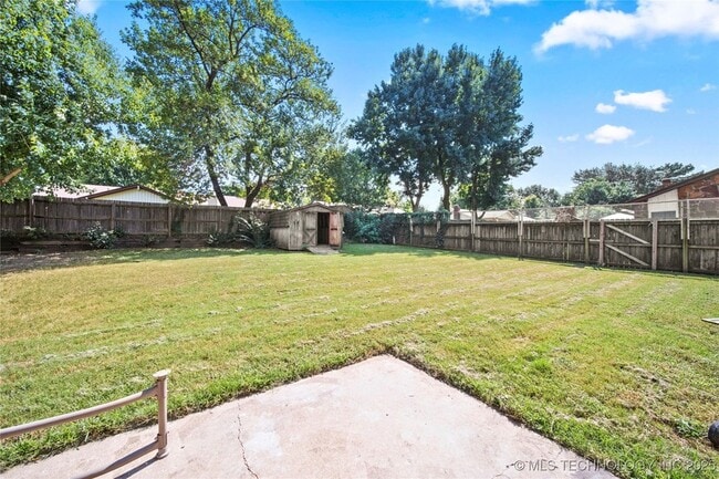 Building Photo - 11401 S 98th E Ave