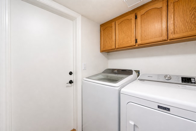 Building Photo - 2116 Bernina Dr