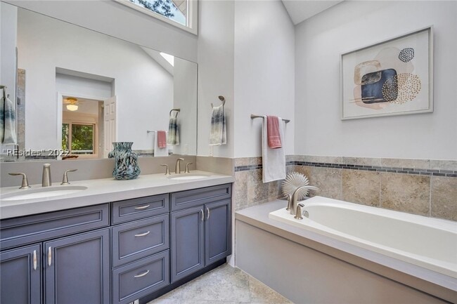 Building Photo - 66 Shell Ring Rd