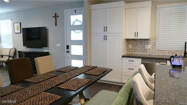 Building Photo - 4 br, 4 bath Townhome - 2054 Mylitta Walk