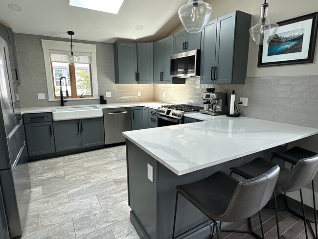 Building Photo - 20 Somerset St