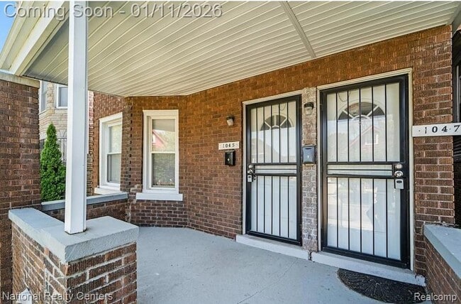 Building Photo - 1045 Casgrain St