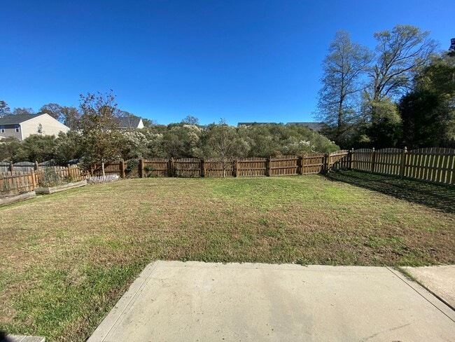 Building Photo - Beautiful 4 bed, 2.5 bath home in Indian T...
