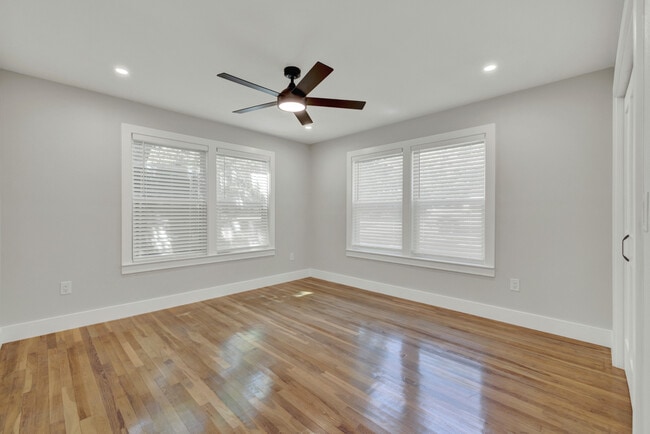 Building Photo - 1017 W Martin Luther King Dr