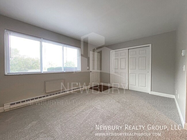 Building Photo - 1 Sunbury Estates