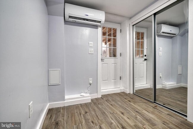 Building Photo - 1125 Washington Blvd