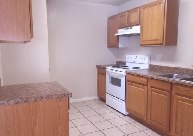 Building Photo - 13025 O'Connor Cove