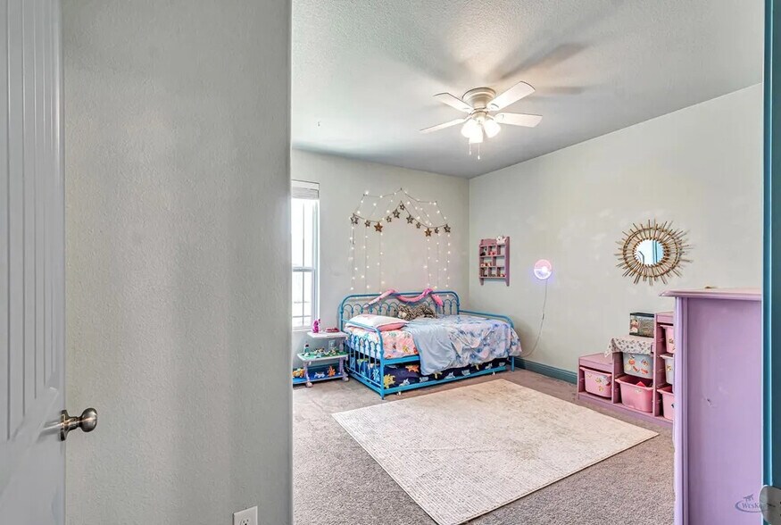 Building Photo - 6008 Ridge View St