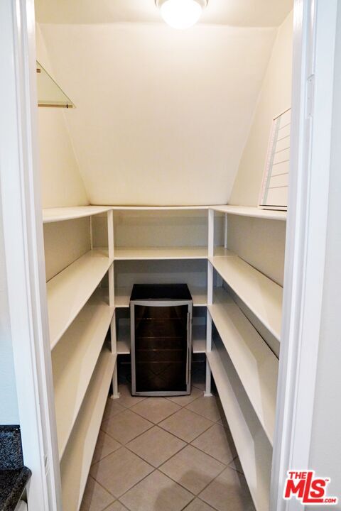 Building Photo - 2418 Graham Ave