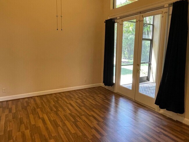 Building Photo - 10341 Medicis Pl