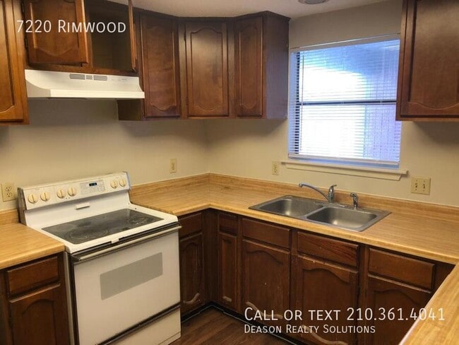 Building Photo - 7220 Rimwood-