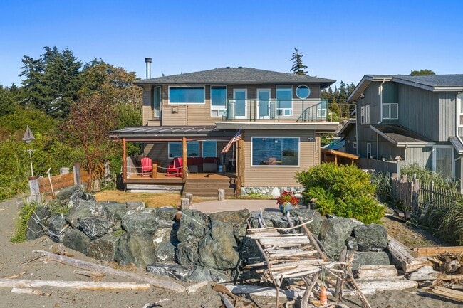 Building Photo - 4825 Sucia Dr