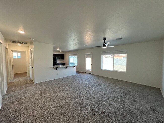 Building Photo - BRAND NEW 3 BEDROOM HOME!