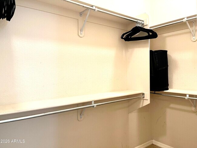 Building Photo - 15221 N Clubgate Dr