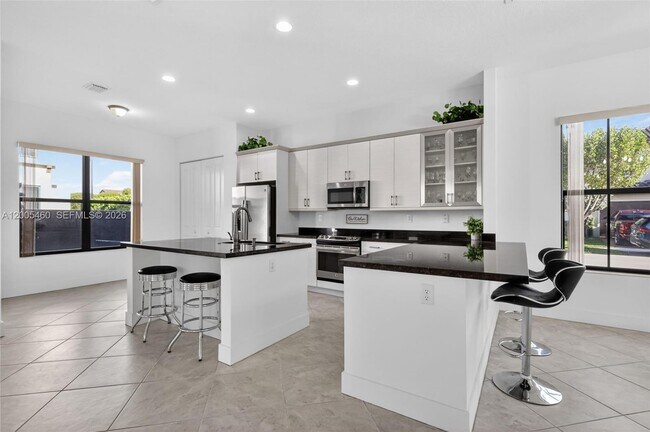 Building Photo - 9886 W 34th Ave