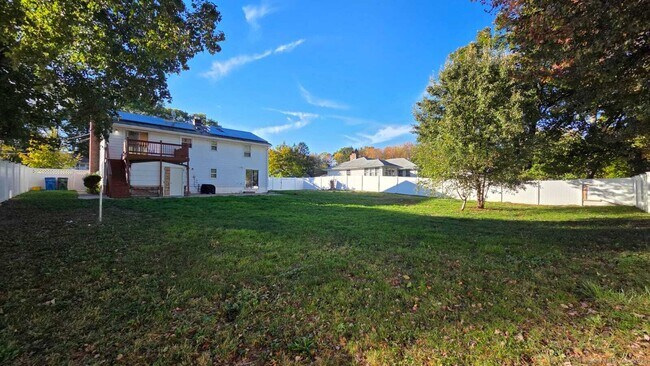 Building Photo - 127 Ursini Dr