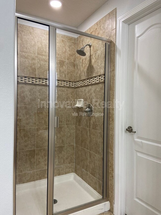 Building Photo - 1913 Thetford Cir