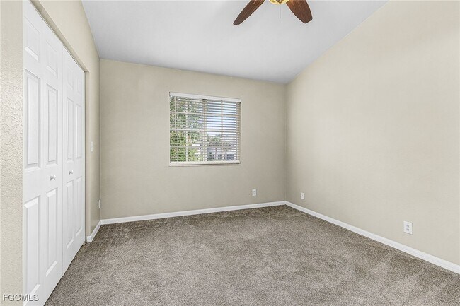 Building Photo - 10094 Poppy Hill Dr