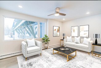 Building Photo - Newly-Renovated Units in North Pole