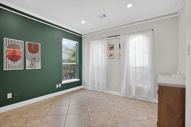 Building Photo - 3705 Whisper Walk