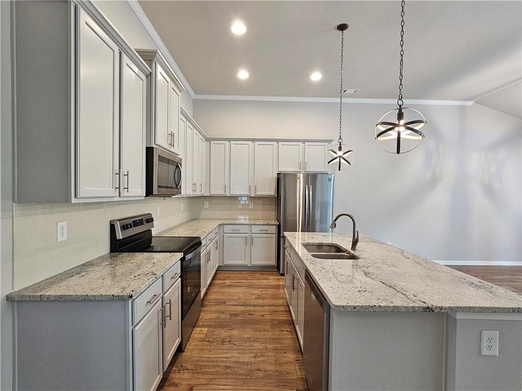 Building Photo - 5414 Town Square Way