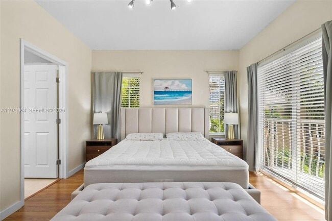 Building Photo - 18413 NE 27th Ct