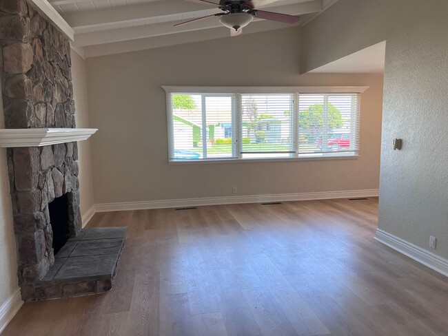 BEAUTIFUL RANCH STYLE HOME IN DESIREABLE SAN LORENZO, FRONT & BACK ...