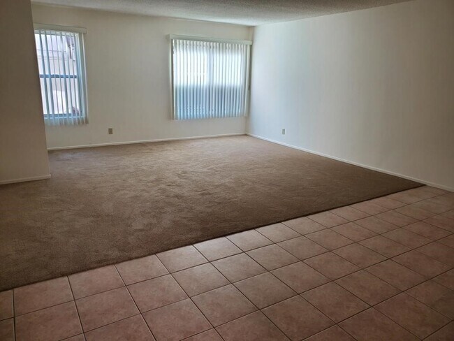 Building Photo - Le Vieux Carre Apartments