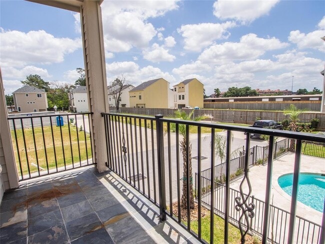 Building Photo - 1307 Upland Retreat Dr