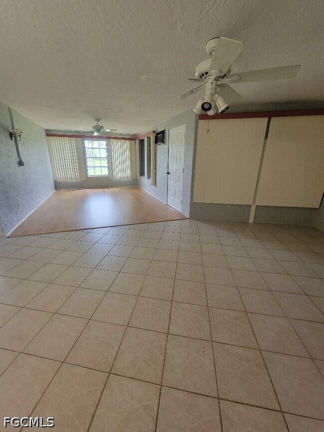 Building Photo - 10 Regency Ct