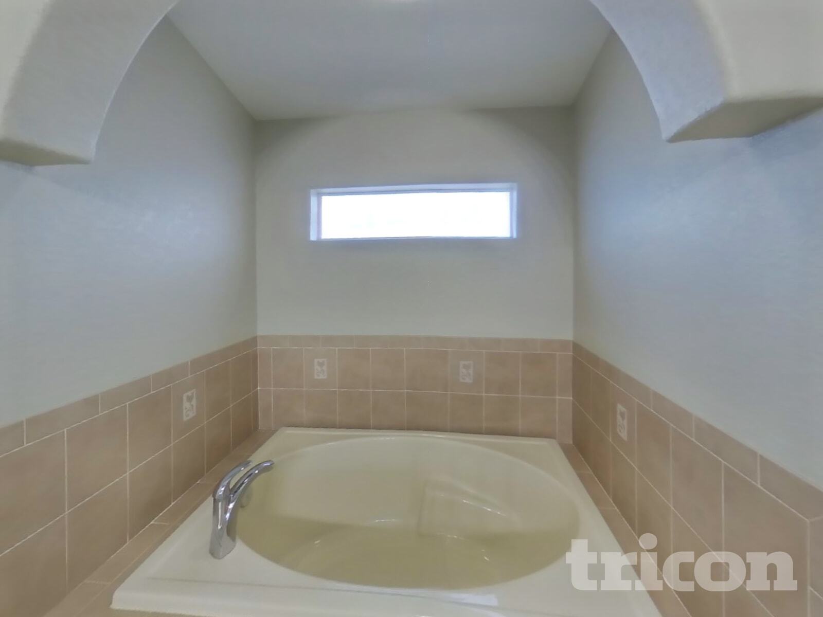 Building Photo - 2319 Estill Ave